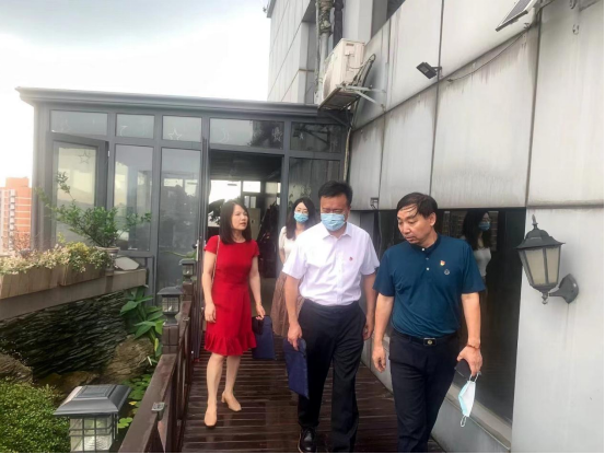 下基层“交真心” 出实招“显真情”——省人才中心流动人才党委赴湖北中部人力资源集团开展“下基层、察民情、解民忧、暖民心”实践活动(图1) 下基层“交真心” 出实招“显真情”——省人才中心流动人才党委赴湖北中部人力资源集团开展“下基层、察民情、解民忧、暖民心”实践活动(图1)