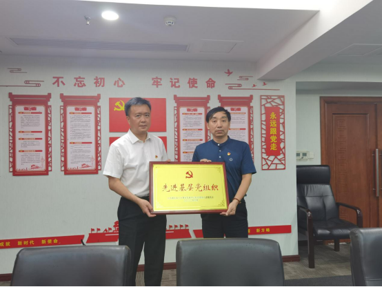 下基层“交真心” 出实招“显真情”——省人才中心流动人才党委赴湖北中部人力资源集团开展“下基层、察民情、解民忧、暖民心”实践活动(图4) 下基层“交真心” 出实招“显真情”——省人才中心流动人才党委赴湖北中部人力资源集团开展“下基层、察民情、解民忧、暖民心”实践活动(图4)